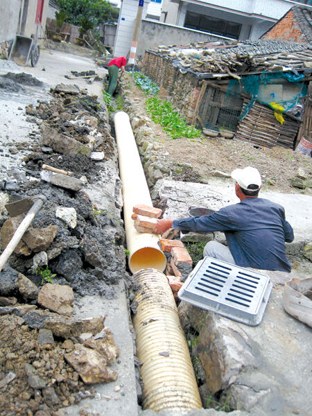 生活废水处理设备照片_人均生活废水排放量(2)