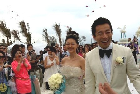 大s和汪小菲在婚礼上(资料图)