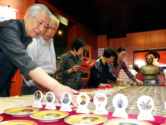 傅方达“红色收藏”区博物馆展出