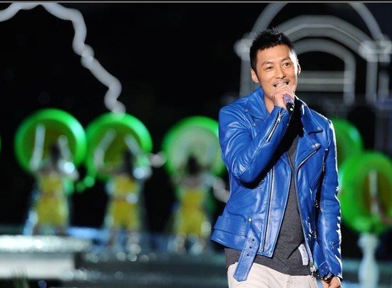 ����������̨���˴�����֮��