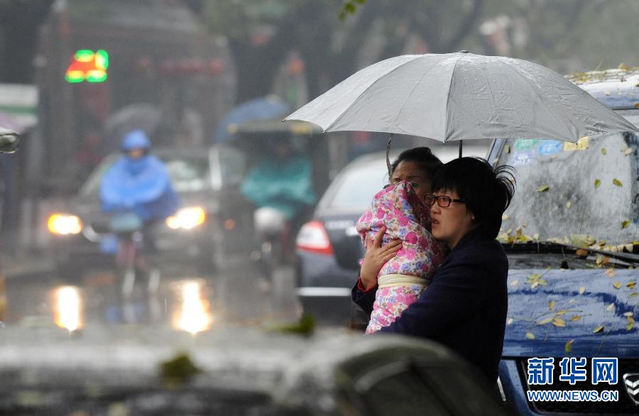 ��������ӭ��С��