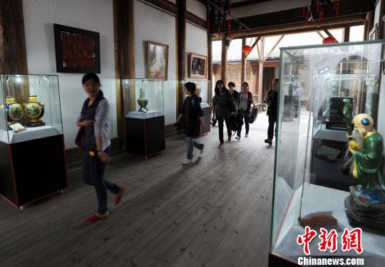 近千件脱胎漆器作品展览