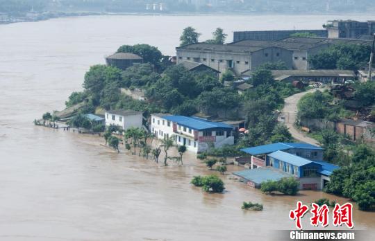 长江首轮洪峰今抵达泸州