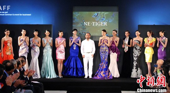 NE· TIGER 华夏礼服