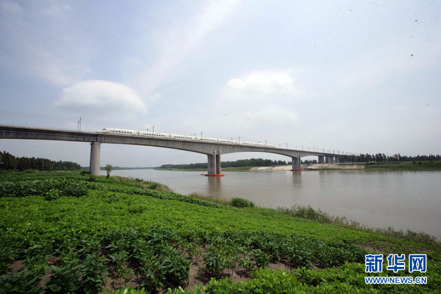 汉宜铁路沉湖汉江特大桥