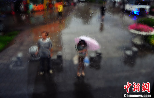 新疆多地将迎暴雨
