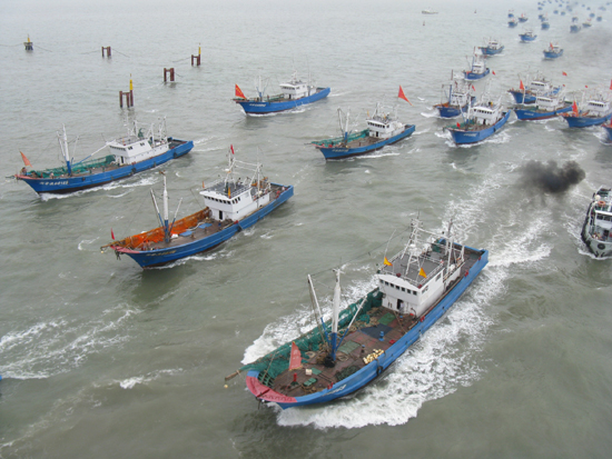 649艘拖虾船开赴渔场